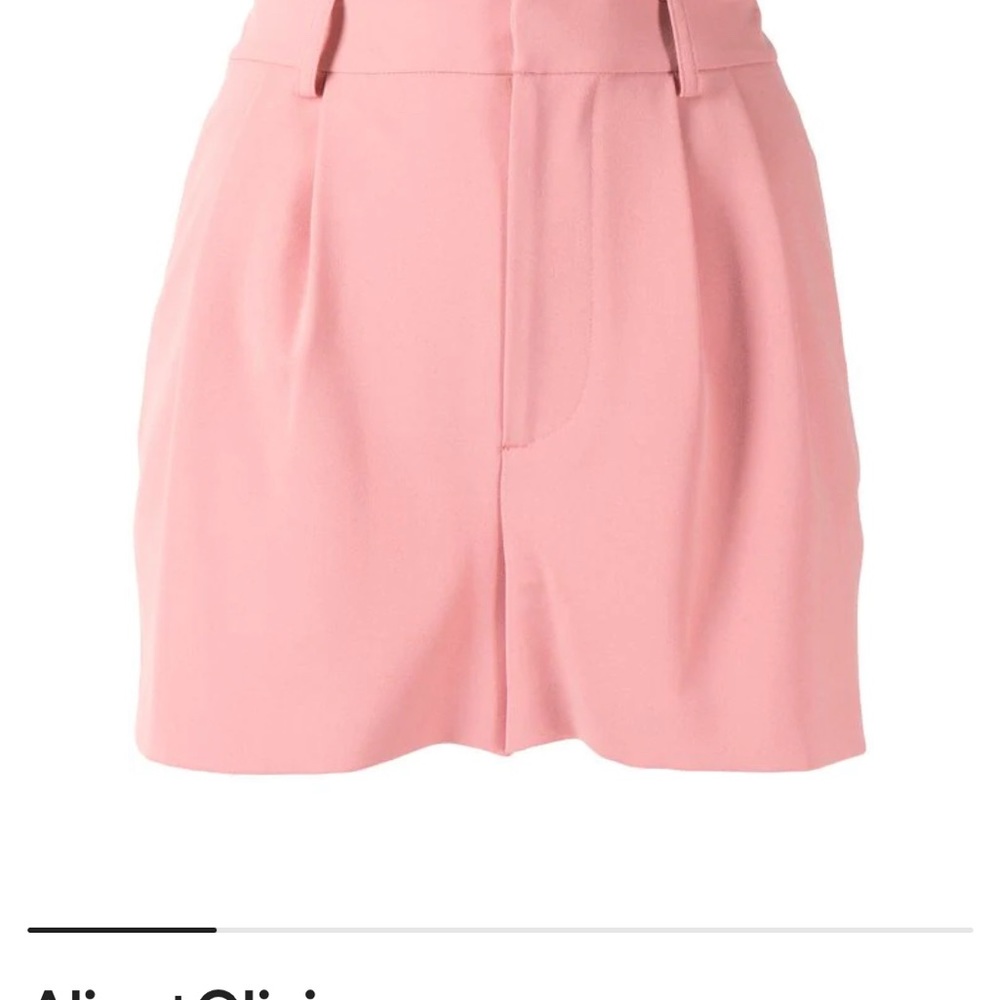 Alice + Olivia - rose pink pleat front high rise shorts!